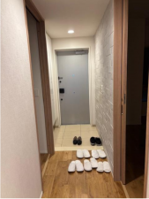 堺市堺区向陵西町、マンションの玄関画像です