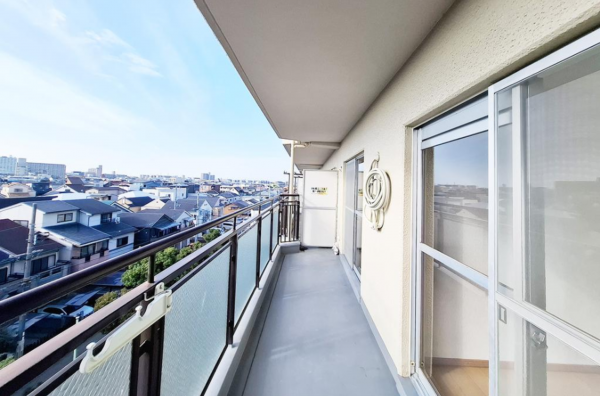 堺市堺区賑町、マンションのバルコニー画像です