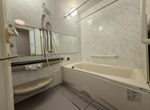 堺市堺区、マンションの風呂画像です