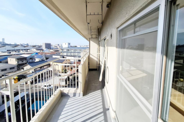 堺市堺区三宝町、マンションのバルコニー画像です