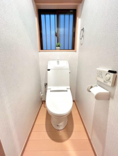 堺市堺区南田出井町、中古一戸建てのトイレ画像です