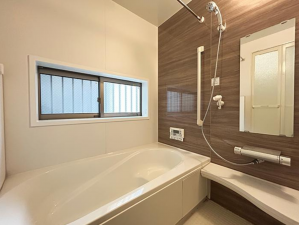 堺市堺区、中古一戸建ての風呂画像です