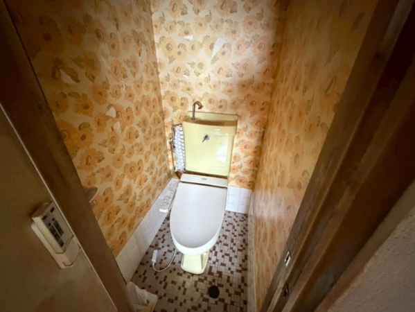 堺市堺区出島海岸通、マンションのトイレ画像です