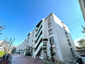 堺市堺区七道西町、マンションの外観画像です
