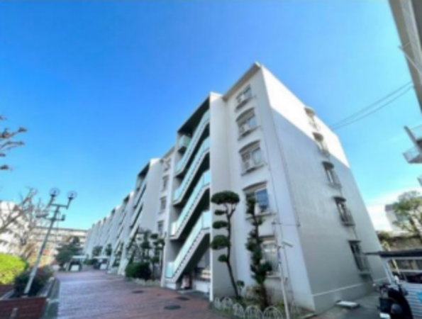 堺市堺区七道西町、マンションの外観画像です
