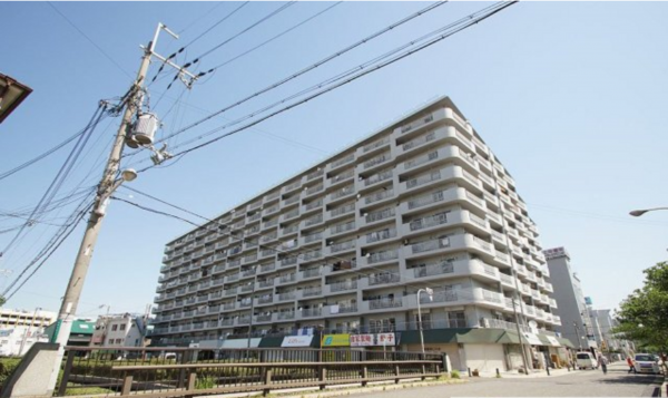 堺市堺区戎島町、マンションの外観画像です