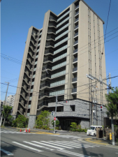 堺市堺区甲斐町西、マンションの外観画像です
