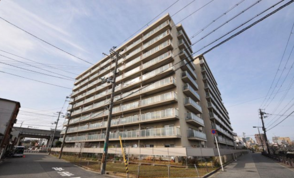 堺市堺区大浜中町、マンションの外観画像です