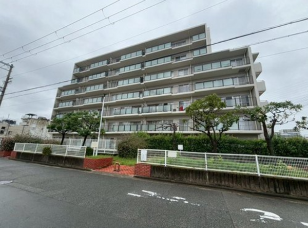 堺市堺区東雲西町、マンションの外観画像です