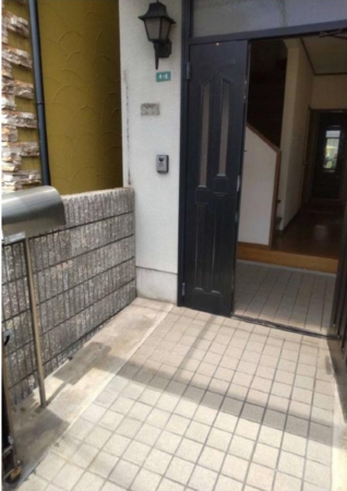 堺市堺区砂道町、中古一戸建ての玄関画像です