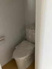 堺市堺区南陵町、収益物件/店舗付住宅のトイレ画像です