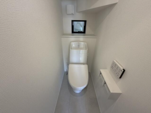 堺市堺区山本町、新築一戸建てのトイレ画像です