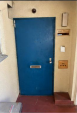 堺市堺区出島海岸通、マンションの玄関画像です