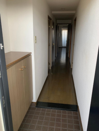 堺市堺区山本町、マンションの玄関画像です