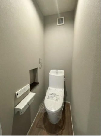 堺市堺区緑町、新築一戸建てのトイレ画像です