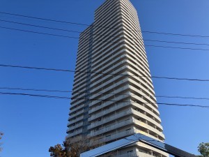 小牧市篠岡、マンションの画像です