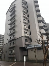 小牧市光ケ丘、マンションの画像です
