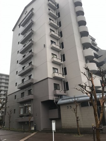 小牧市光ケ丘、マンションの画像です