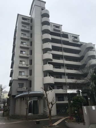 小牧市光ケ丘、マンションの画像です