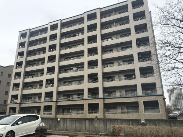 小牧市城山、マンションの画像です