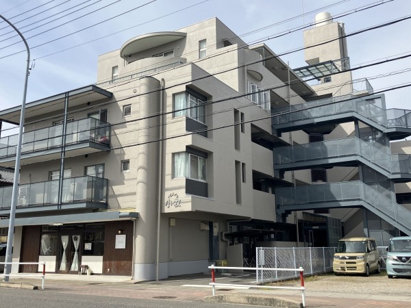 小牧市久保本町、マンションの画像です