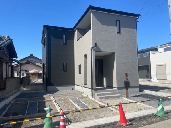 小牧市大字三ツ渕、新築一戸建ての画像です