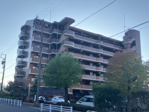 春日井市高座台、マンションの画像です