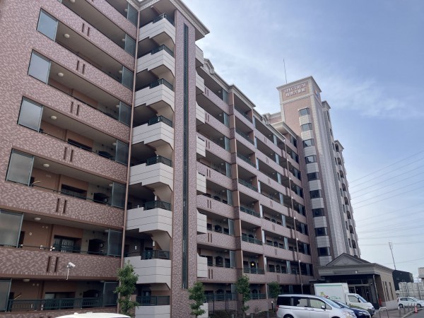 小牧市大字舟津、マンションの画像です