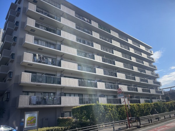 小牧市古雅、マンションの画像です