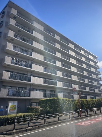 小牧市古雅、マンションの画像です