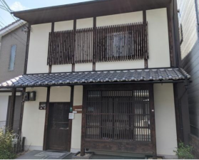 京都市上京区上立売通浄福寺西入蛭子町、中古一戸建ての外観画像です