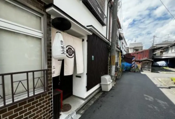 京都市上京区利生町、中古一戸建ての前面道路を含む現地写真画像です