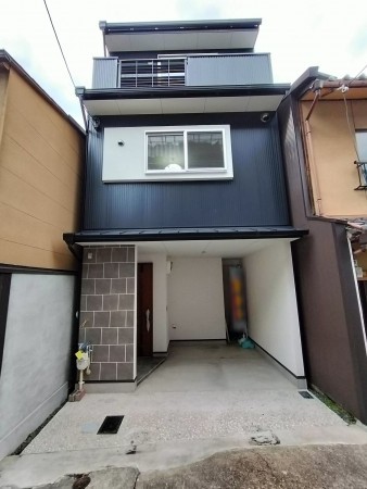 京都市上京区五辻通千本東入西五辻東町、中古一戸建ての外観画像です