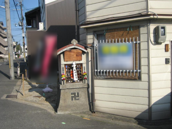 京都市上京区今小路通御前通西入紙屋川町、中古一戸建ての外観画像です