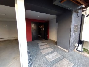 京都市上京区泰童片原町、マンションの画像です