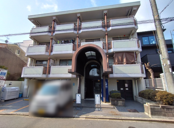 京都市上京区御前通今出川上る２丁目北町、マンションの外観画像です