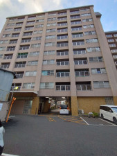 京都市上京区五辻通浄福寺西入一色町、マンションの画像です