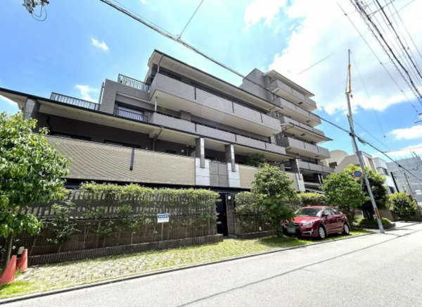 京都市上京区大上之町、マンションの外観画像です