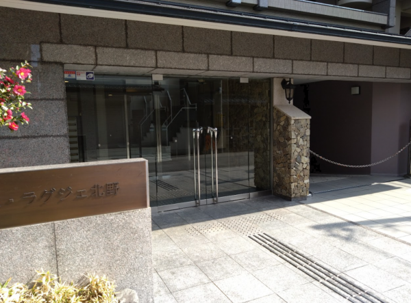 京都市上京区大上之町、マンションのエントランス画像です