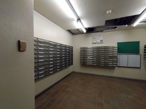京都市上京区東堀川通一条上る竪富田町、マンションのエントランス画像です