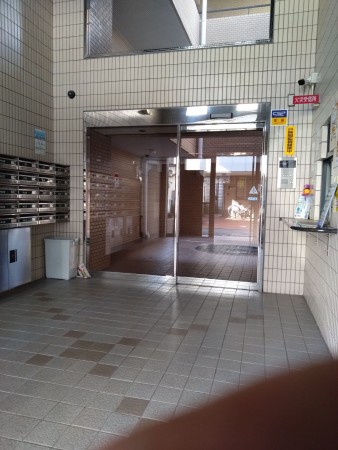 京都市上京区菊屋町、マンションのエントランス画像です