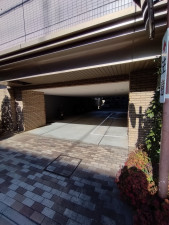 京都市上京区今出川通浄福寺西入２丁目東上善寺町、マンションの画像です