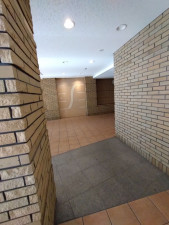 京都市上京区今出川通浄福寺西入２丁目東上善寺町、マンションの画像です