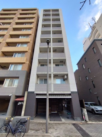 京都市上京区葭屋町通中立売上る福大明神町、マンションの画像です