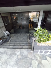 京都市上京区藁屋町、マンションの画像です