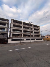 京都市上京区藁屋町、マンションの画像です