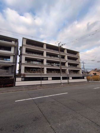 京都市上京区藁屋町、マンションの画像です