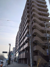京都市上京区堀川通上立売上る芝薬師町、マンションの画像です