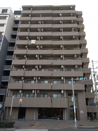 京都市上京区堀川通上立売上る芝薬師町、マンションの画像です