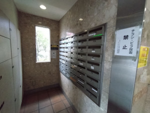 京都市上京区千本通一条上る北伊勢殿構町、マンションの画像です